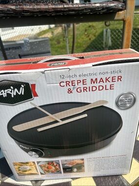 Parini 12-Inch Electric Non-Stick Crepe Maker & Griddle - Black